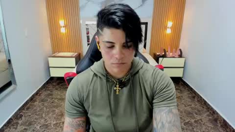 Snapshot of karolandluna chatting on 05.04.26 Karol and Luna online show from 05.04.26