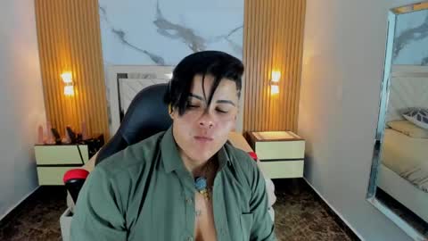 Snapshot of karolandluna chatting on 05.22.26 Karol and Luna online show from 05.22.26