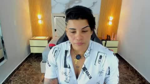 Snapshot of karolandluna chatting on 05.23.26 Karol and Luna online show from 05.23.26