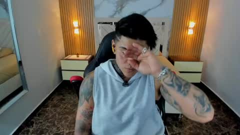 Snapshot of karolandluna chatting on 05.28.26 Karol and Luna online show from 05.28.26