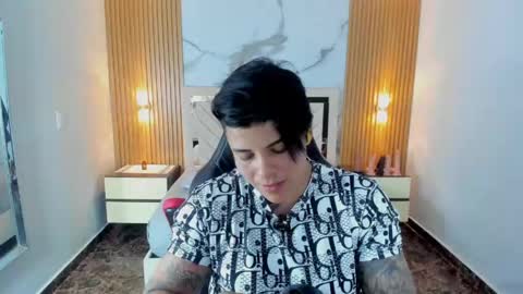 Snapshot of karolandluna chatting on 05.29.26 Karol and Luna online show from 05.29.26