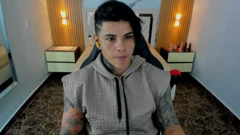 Snapshot of karolandluna chatting on 06.20.26 Karol and Luna online show from 06.20.26