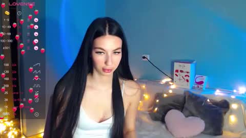 Kira online show from 10.24.25