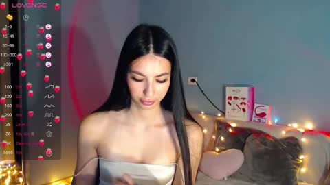 Kira online show from 02.12.26