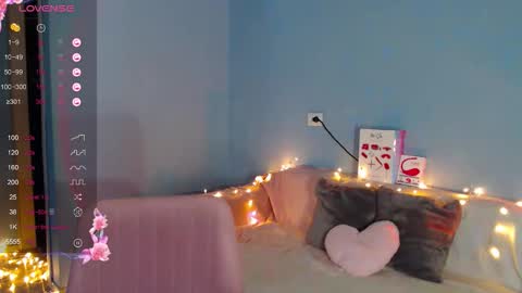 Kira online show from 03.10.26