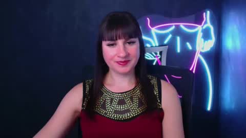 Caroline online show from 12.10.24