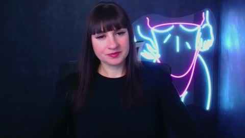 Caroline online show from 12.11.24