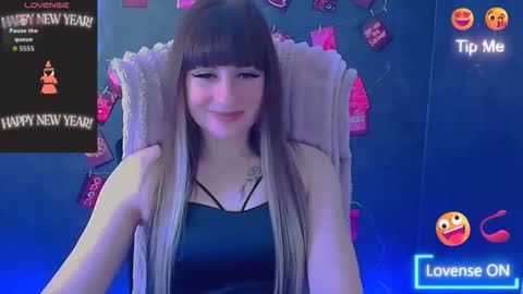 Snapshot of karolina_mia chatting on 05.04.26 Caroline online show from 05.04.26