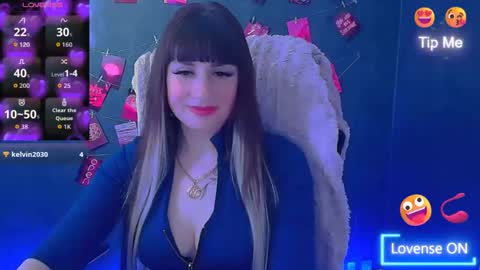Snapshot of karolina_mia chatting on 05.14.26 Caroline online show from 05.14.26