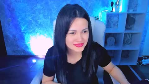 Karolina online show from 04.25.26