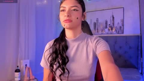 Snapshot of karolina_vince chatting on 04.15.26 Karo online show from 04.15.26