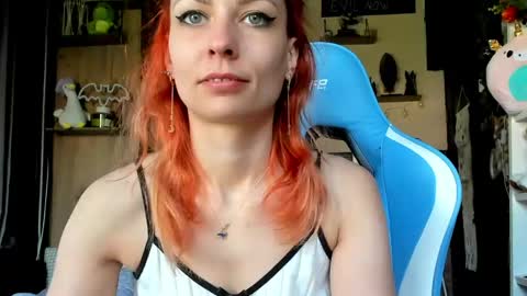 karoline121 online show from 04.16.26