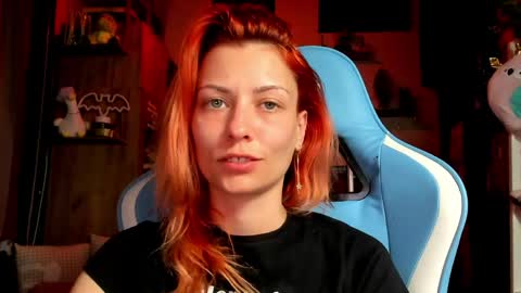 Snapshot of karoline121 chatting on 04.18.26 karoline121 online show from 04.18.26