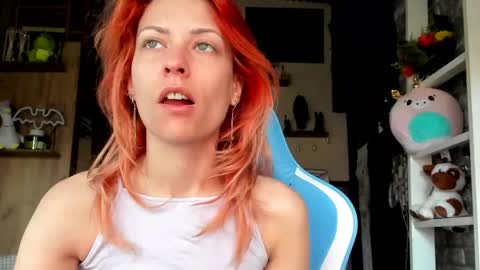 Snapshot of karoline121 chatting on 04.24.26 karoline121 online show from 04.24.26