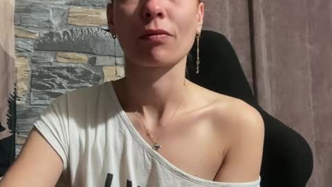 Snapshot of karoline121 chatting on 05.02.26 karoline121 online show from 05.02.26
