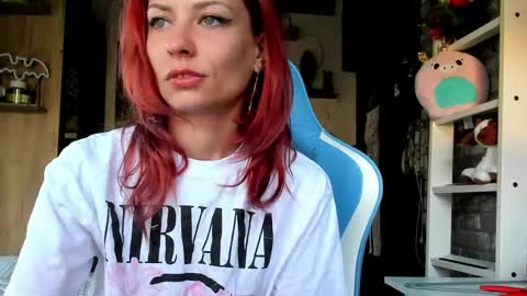 Snapshot of karoline121 chatting on 05.15.26 karoline121 online show from 05.15.26