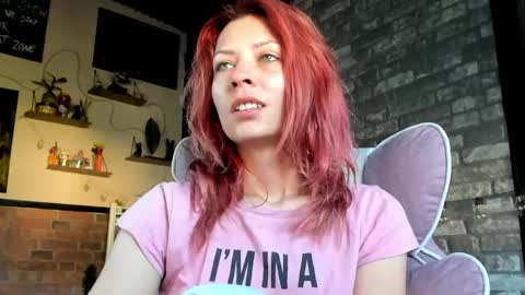 Snapshot of karoline121 chatting on 05.29.26 karoline121 online show from 05.29.26