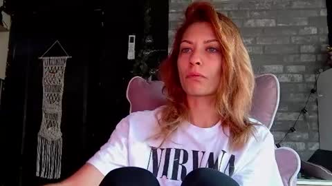 Snapshot of karoline121 chatting on 07.14.26 karoline121 online show from 07.14.26