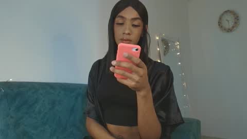 Snapshot of karoline_marin chatting on 12.11.24 Karoline online show from 12.11.24