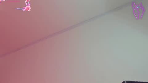 Snapshot of karoline_marin chatting on 02.14.25 Karoline online show from 02.14.25