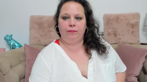 KarolineJoyy online show from 01.17.25