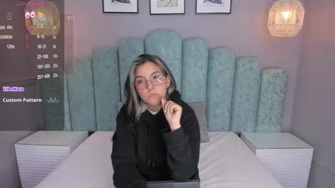 Karol Santos online show from 12.22.24