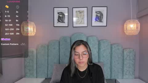 Karol Santos online show from 02.12.25
