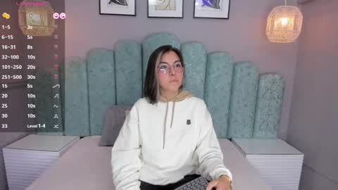 Karol Santos online show from 02.25.25