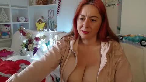 karolynesyera online show from 02.14.25