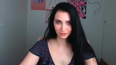 Snapshot of karyna_joy chatting on 05.19.26 Karyna online show from 05.19.26