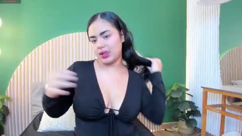 Snapshot of karytorres chatting on 06.20.26 Kary online show from 06.20.26