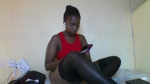 Snapshot of kashy_ chatting on 06.24.26 kashy_ online show from 06.24.26