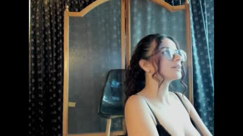 kassandra james online show from 03.06.25