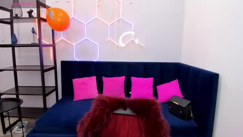 kat__cat online show from 10.04.25