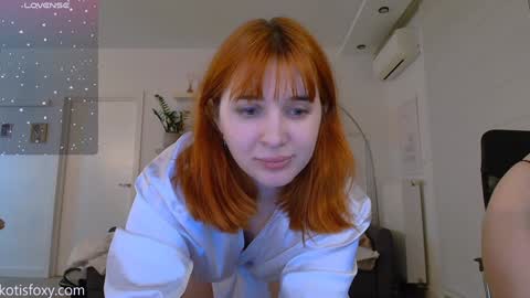 Snapshot of kat_here chatting on 12.16.24 Katya online show from 12.16.24