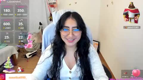 Snapshot of kat_ly_chan chatting on 12.20.24 Kat       online show from 12.20.24