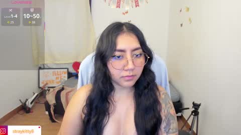 Snapshot of kat_ly_chan chatting on 10.04.25 Kat       online show from 10.04.25