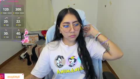 Snapshot of kat_ly_chan chatting on 10.08.25 Kat       online show from 10.08.25