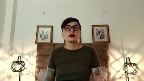 kat paradisse online show from 02.19.26