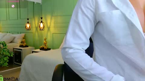 Snapshot of kataliina_18 chatting on 03.26.26 Kat online show from 03.26.26