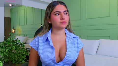 Snapshot of kataliina_18 chatting on 03.30.26 Kat online show from 03.30.26