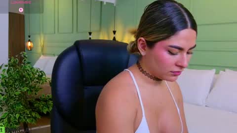 Snapshot of kataliina_18 chatting on 05.06.26 Kat online show from 05.06.26