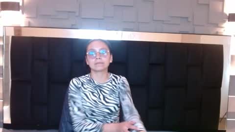 Katalina online show from 10.05.25