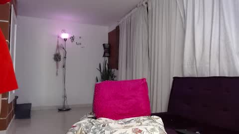 Snapshot of katalina_rosee chatting on 01.19.25 K A T A L I N A online show from 01.19.25