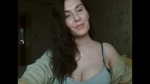 Snapshot of katalinaqe chatting on 11.16.25 KatalinaQE online show from 11.16.25