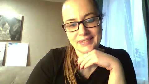 Snapshot of katarios_x chatting on 10.25.25 katarios online show from 10.25.25