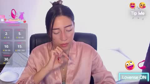 Carla Palmer online show from 03.11.25