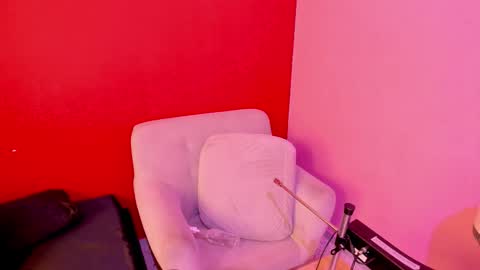 Snapshot of kate_bunny_ chatting on 11.21.25 Kate online show from 11.21.25