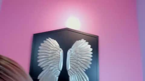 Snapshot of kate_bunny_ chatting on 12.18.25 Kate online show from 12.18.25