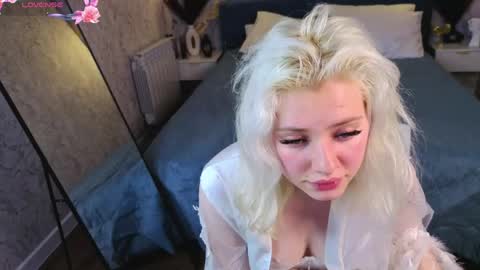 Snapshot of kate_krose chatting on 03.02.26 Kate online show from 03.02.26